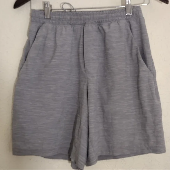 Lululemon Athletica Light Gray Men's Athletic Shorts - Picture 1 of 5